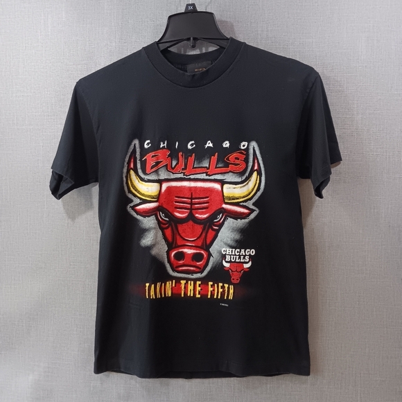 VTG Chicago Bulls T-Shirt 1997 NBA Champions Takin The Fifth Size Medium USA - Picture 1 of 6